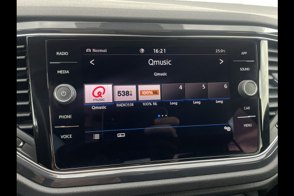 Volkswagen T-Roc 1.5 TSI Sport LED | Trekhaak | Carplay | Camera | Virtual Cockpit | PDC