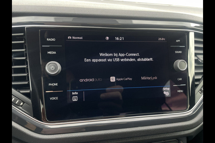 Volkswagen T-Roc 1.5 TSI Sport LED | Trekhaak | Carplay | Camera | Virtual Cockpit | PDC