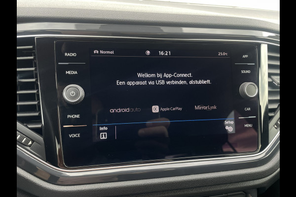 Volkswagen T-Roc 1.5 TSI Sport LED | Trekhaak | Carplay | Camera | Virtual Cockpit | PDC