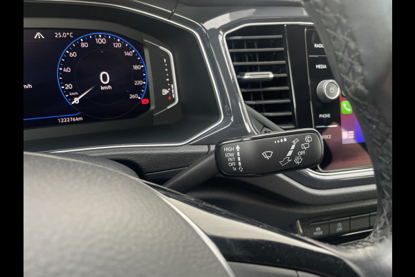 Volkswagen T-Roc 1.5 TSI Sport LED | Trekhaak | Carplay | Camera | Virtual Cockpit | PDC