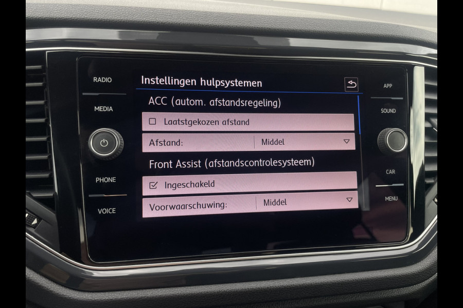 Volkswagen T-Roc 1.5 TSI Sport LED | Trekhaak | Carplay | Camera | Virtual Cockpit | PDC