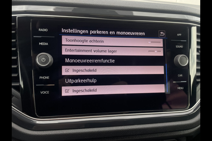 Volkswagen T-Roc 1.5 TSI Sport LED | Trekhaak | Carplay | Camera | Virtual Cockpit | PDC