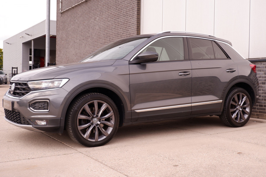Volkswagen T-Roc 1.5 TSI Sport LED | Trekhaak | Carplay | Camera | Virtual Cockpit | PDC