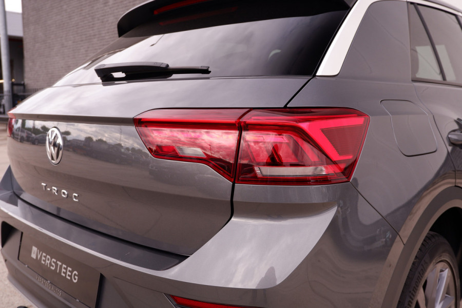 Volkswagen T-Roc 1.5 TSI Sport LED | Trekhaak | Carplay | Camera | Virtual Cockpit | PDC