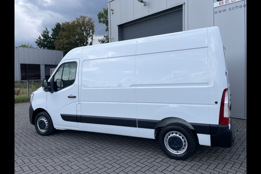 Renault Master T35 2.3dCi 136PK L2H2 Airco | Navigatie