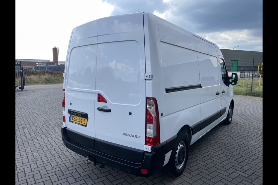 Renault Master T35 2.3dCi 136PK L2H2 Airco | Navigatie