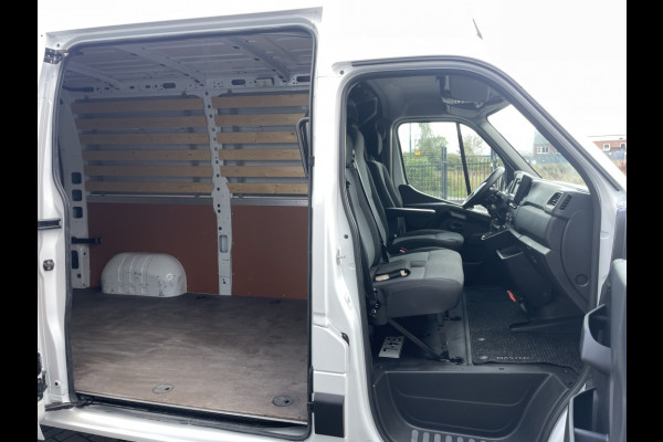 Renault Master T35 2.3dCi 136PK L2H2 Airco | Navigatie