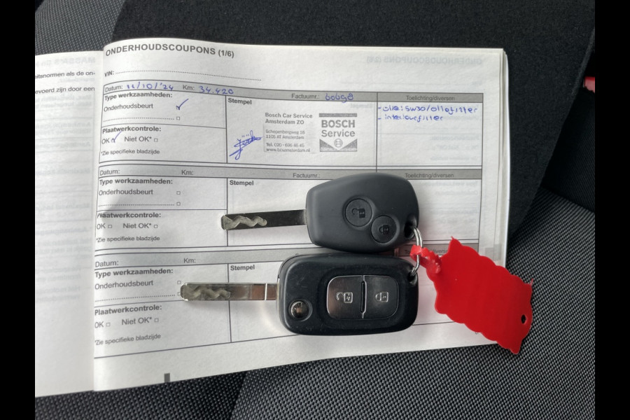 Renault Master T35 2.3dCi 136PK L2H2 Airco | Navigatie