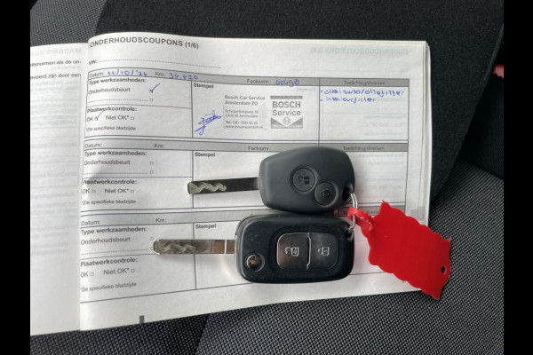 Renault Master T35 2.3dCi 136PK L2H2 Airco | Navigatie
