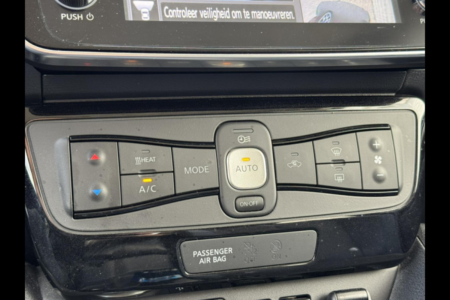 Nissan Leaf Tekna 40 kWh Leder Camera Carplay Adaptive cruise Navigatie