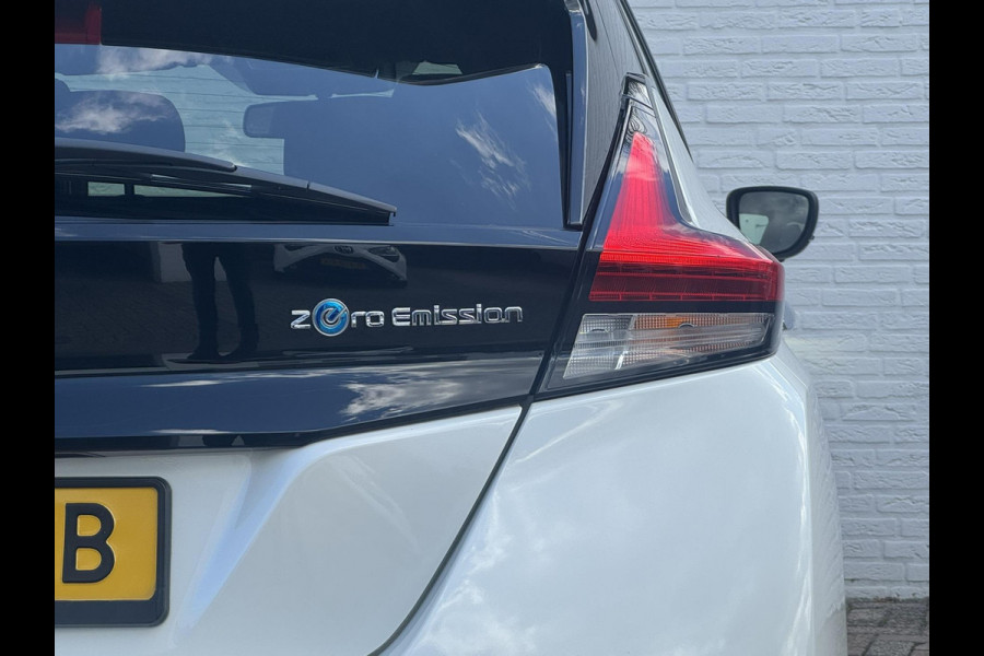 Nissan Leaf Tekna 40 kWh Leder Camera Carplay Adaptive cruise Navigatie