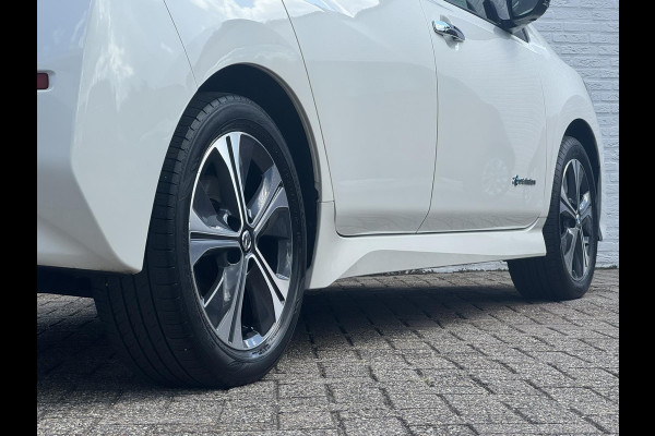 Nissan Leaf Tekna 40 kWh Leder Camera Carplay Adaptive cruise Navigatie