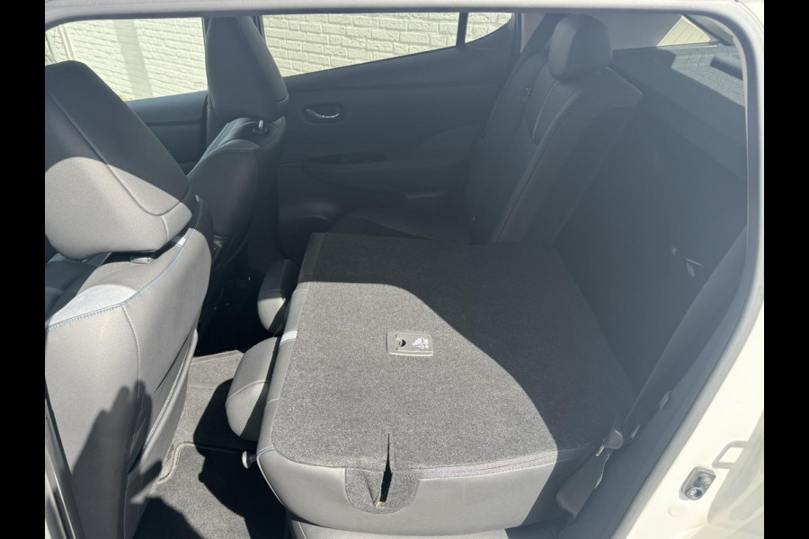 Nissan Leaf Tekna 40 kWh Leder Camera Carplay Adaptive cruise Navigatie