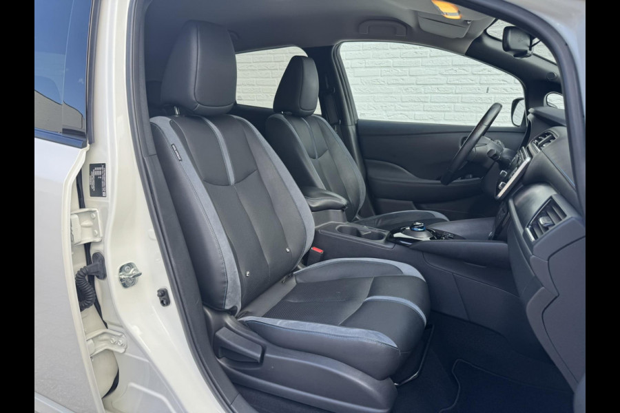 Nissan Leaf Tekna 40 kWh Leder Camera Carplay Adaptive cruise Navigatie