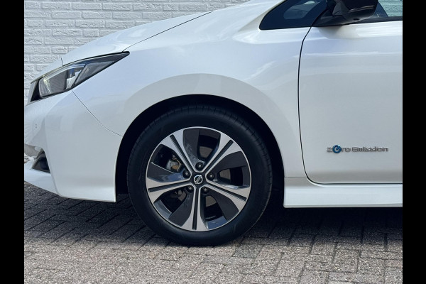 Nissan Leaf Tekna 40 kWh Leder Camera Carplay Adaptive cruise Navigatie