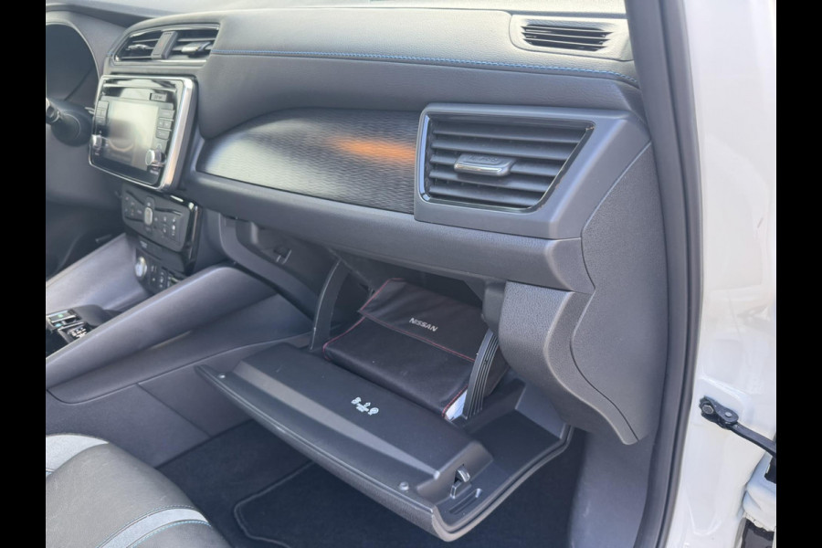 Nissan Leaf Tekna 40 kWh Leder Camera Carplay Adaptive cruise Navigatie