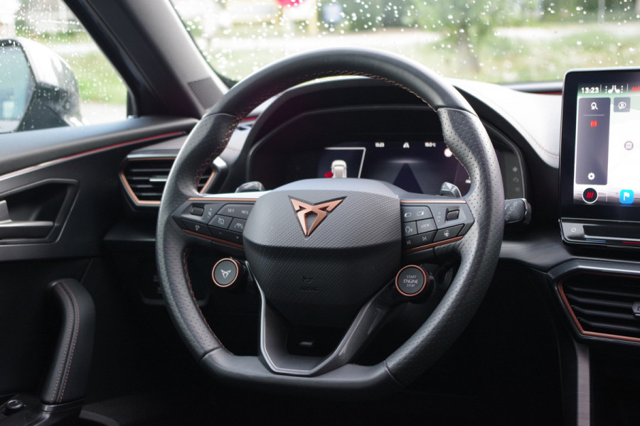 CUPRA Formentor 1.4 e-Hybrid VZ Copper Edition 245 PK PHEV, Adap. Cruise Control, Winterpakket, Carplay,