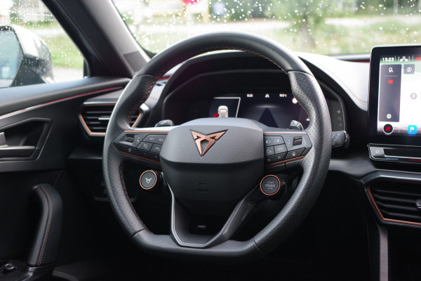 CUPRA Formentor 1.4 e-Hybrid VZ Copper Edition 245 PK PHEV, Adap. Cruise Control, Winterpakket, Carplay,