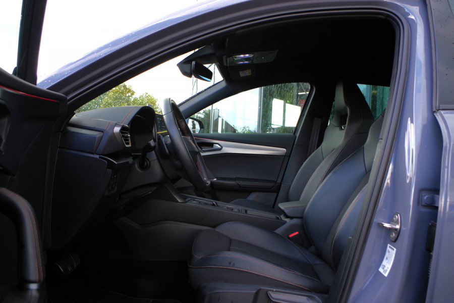 CUPRA Formentor 1.4 e-Hybrid VZ Copper Edition 245 PK PHEV, Adap. Cruise Control, Winterpakket, Carplay,