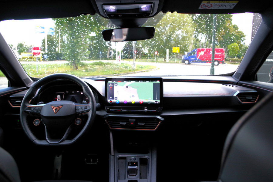 CUPRA Formentor 1.4 e-Hybrid VZ Copper Edition 245 PK PHEV, Adap. Cruise Control, Winterpakket, Carplay,
