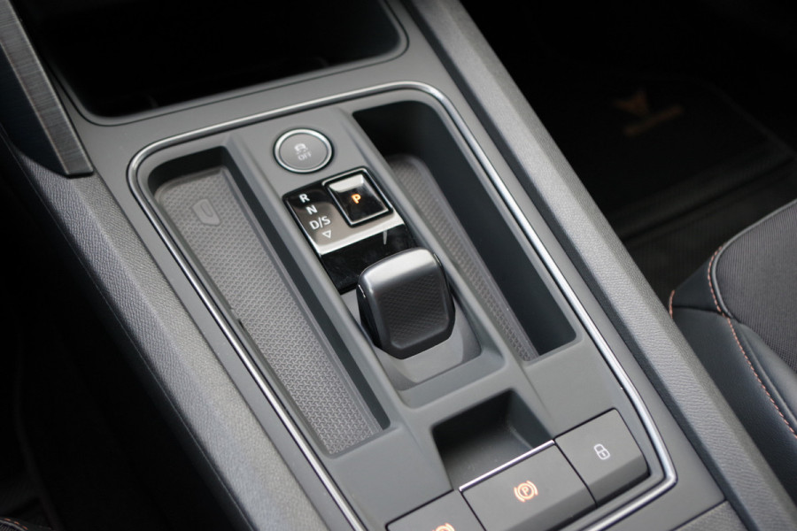 CUPRA Formentor 1.4 e-Hybrid VZ Copper Edition 245 PK PHEV, Adap. Cruise Control, Winterpakket, Carplay,