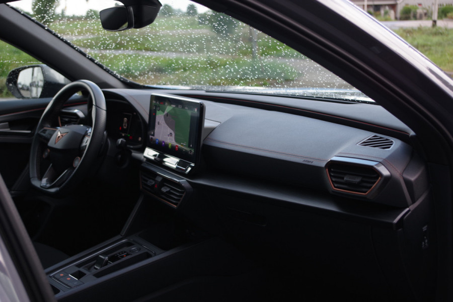 CUPRA Formentor 1.4 e-Hybrid VZ Copper Edition 245 PK PHEV, Adap. Cruise Control, Winterpakket, Carplay,