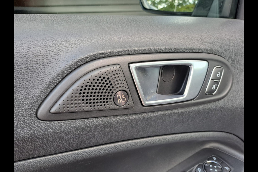 Ford EcoSport 1.0 EcoBoost ST-Line | Airco | Trekhaak | Stoel- en stuurverwarming | Xenon | App-connect |