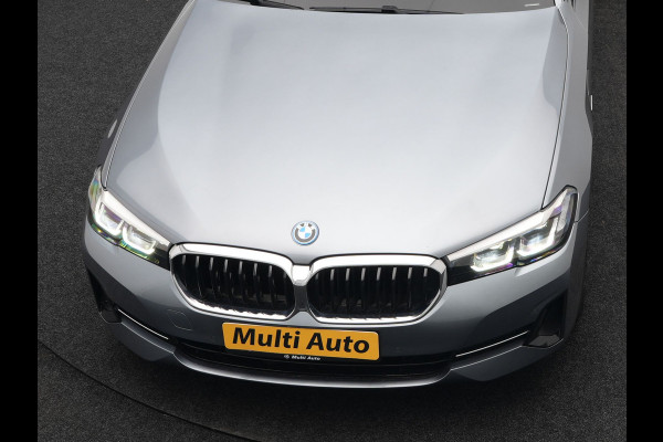 BMW 5 Serie Touring 530e Executive Plug In Hybrid 293pk Dealer O.H PHEV | Panodak | Harman Kardon | Camera | Lederen Bekleding | Navi Pro | Apple Carplay | M Sportstuur | 18"L.M | Sfeerverlichting |