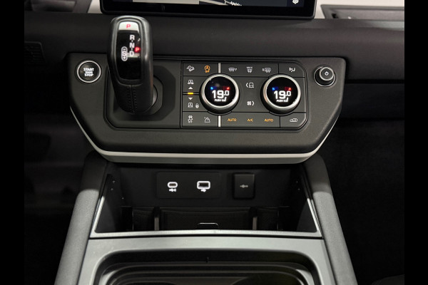 Land Rover Defender 110 2.0 D200 110 | Pano | PPF | Meridian | Trekhaak | Carplay