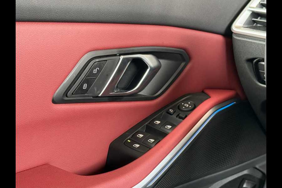 BMW 3-serie 320i M-Sport Laser|Adap Cruise|HuD|Leder|Fabrieksgarantie