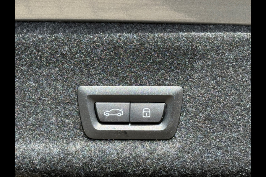 BMW 3-serie 320i M-Sport Laser|Adap Cruise|HuD|Leder|Fabrieksgarantie