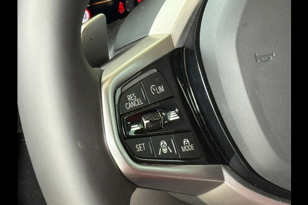 BMW 3-serie 320i M-Sport Laser|Adap Cruise|HuD|Leder|Fabrieksgarantie