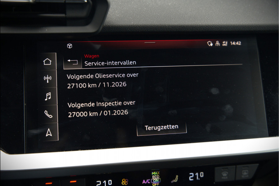 Audi A3 Sportback 45 TFSI e S edition Competition | S-Line | RS Seats | Stoelverwarming | Camera | Navigatie | Cruise Control | LED | Keyless | Virtual Cockpit | Apple Carplay | Parkeersensoren |