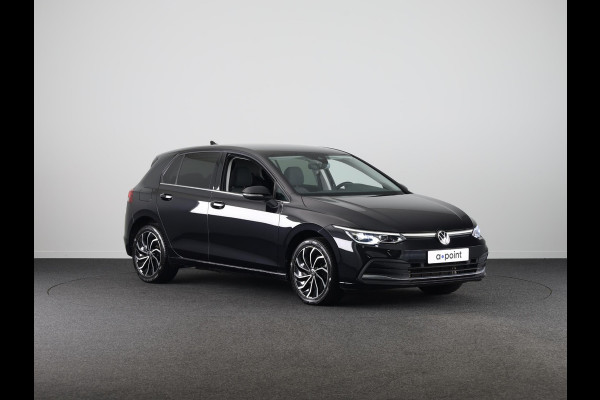 Volkswagen Golf 1.4 eHybrid Style 204 pk Automaat (DSG) | Navigatie | Elektr. trekhaak | Parkeersensoren | Achteruitrijcamera | Adaptieve cruise control | Stoelverwarming |