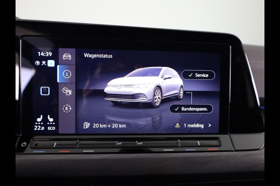 Volkswagen Golf 1.4 eHybrid Style 204 pk Automaat (DSG) | Navigatie | Elektr. trekhaak | Parkeersensoren | Achteruitrijcamera | Adaptieve cruise control | Stoelverwarming |