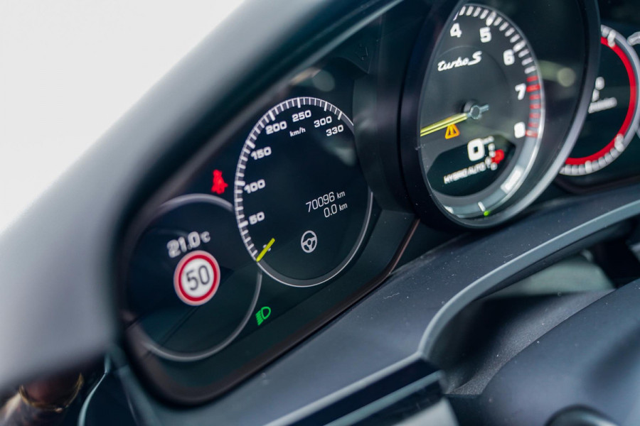 Porsche Cayenne Coupé 4.0 Turbo S E-Hybrid | Origineel NL | Dealer onderhouden | Keramisch | Achterasbesturing | Burmester | ACC