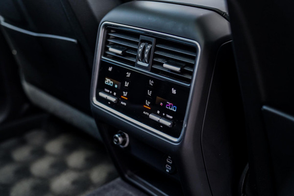 Porsche Cayenne Coupé 4.0 Turbo S E-Hybrid | Origineel NL | Dealer onderhouden | Keramisch | Achterasbesturing | Burmester | ACC