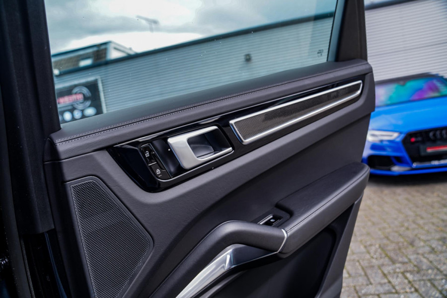 Porsche Cayenne Coupé 4.0 Turbo S E-Hybrid | Origineel NL | Dealer onderhouden | Keramisch | Achterasbesturing | Burmester | ACC