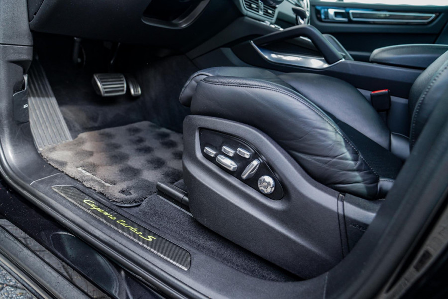 Porsche Cayenne Coupé 4.0 Turbo S E-Hybrid | Origineel NL | Dealer onderhouden | Keramisch | Achterasbesturing | Burmester | ACC