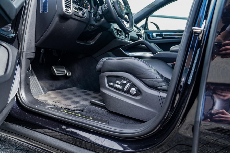 Porsche Cayenne Coupé 4.0 Turbo S E-Hybrid | Origineel NL | Dealer onderhouden | Keramisch | Achterasbesturing | Burmester | ACC