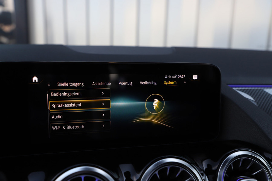 Mercedes-Benz GLA AMG 35 4MATIC Aut8 | 306PK | Pano | Adaptief-onderstel | Sfeerverlichting | Memory | Multibeam | Carbon | Standkachel | Stoelver