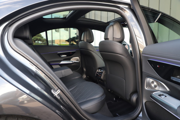 Mercedes-Benz E-Klasse 400e AMG 4-Matic | 381PK | Luchtvering | Achterasbesturing | Massage | Burmester 4D | Keyles-go | Head-up | Sfeerverlichting | H