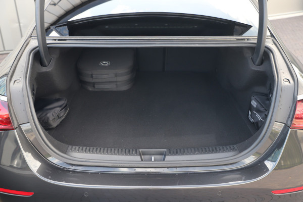 Mercedes-Benz E-Klasse 400e AMG 4-Matic | 381PK | Luchtvering | Achterasbesturing | Massage | Burmester 4D | Keyles-go | Head-up | Sfeerverlichting | H