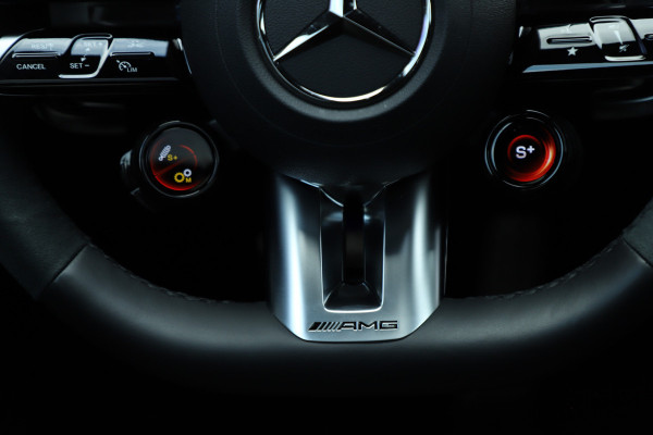 Mercedes-Benz E-Klasse Estate AMG 53 Hybrid 4-MATIC+ | 612PK | Luchtvering | Achterasbesturing | Head-up | Carbon | Burmester 4D | Keyles-go | Sfeerver