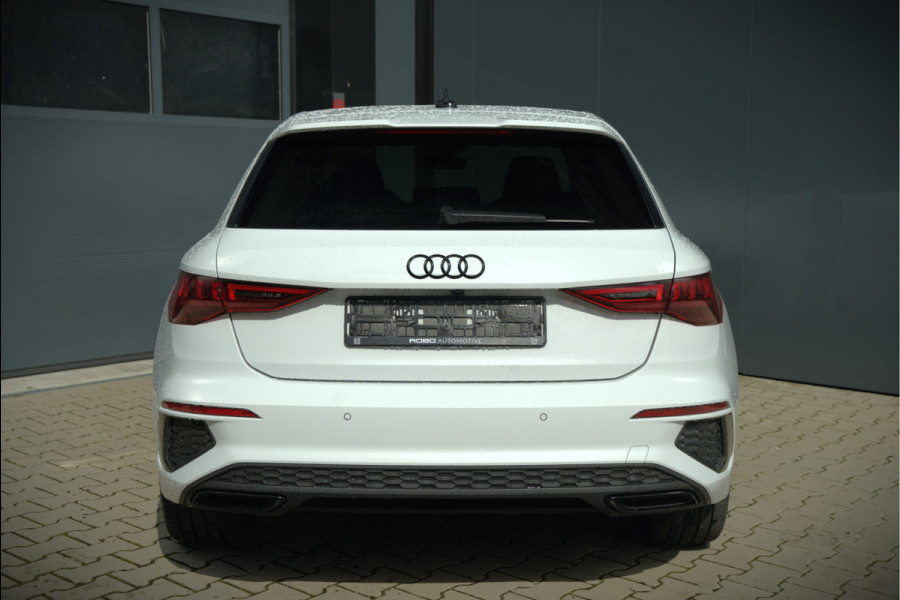 Audi A3 Sportback 45 TFSI e S edition Competition | S-Line | RS Seats | Stoelverwarming | Camera | Navigatie | Cruise Control | LED | Keyless | Virtual Cockpit | Apple Carplay | Parkeersensoren |