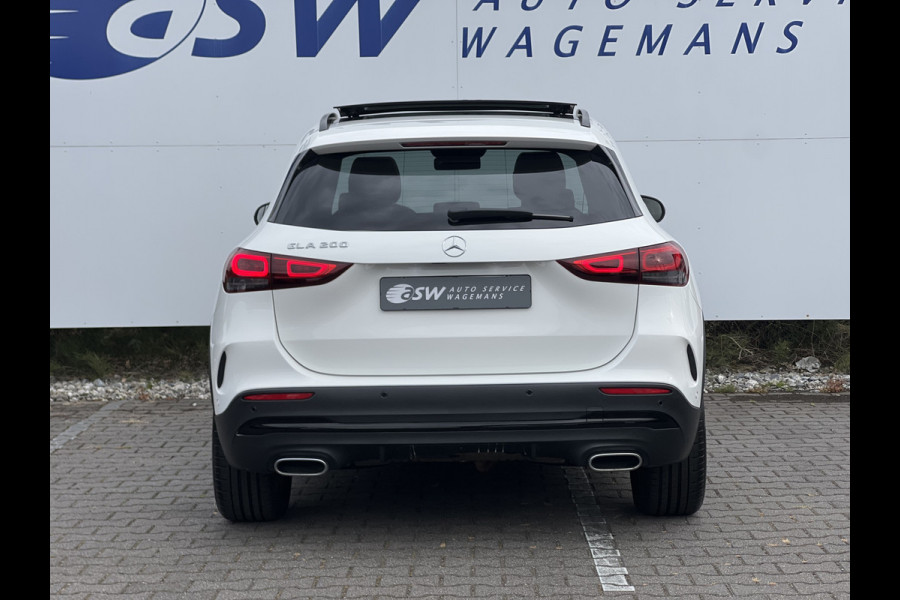 Mercedes-Benz GLA 200 AMG Line | Trekhaak | Pano | Burmester | Night Pakket