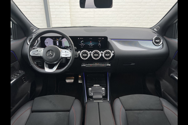 Mercedes-Benz GLA 200 AMG Line | Trekhaak | Pano | Burmester | Night Pakket