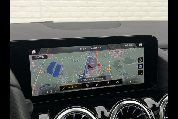 Mercedes-Benz GLA 200 AMG Line | Trekhaak | Pano | Burmester | Night Pakket