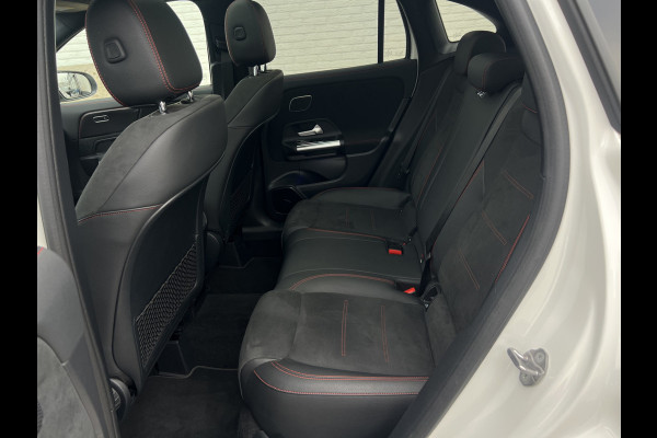Mercedes-Benz GLA 200 AMG Line | Trekhaak | Pano | Burmester | Night Pakket