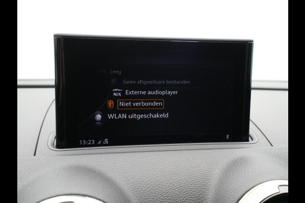 Audi A3 Limousine 1.5 TFSI CoD 150pk S-Tronic Sport S-Line Edition Navigatie Hill hold Led Pdc Clima 185
